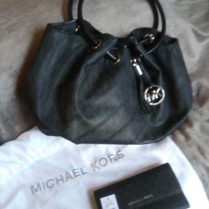Michael Kors Signature Satchel NWT